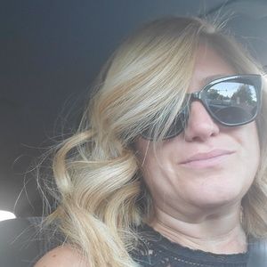 Meet your Posher, Romina